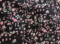 اسود ورد وردي صغير