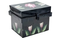 صندوق حديد تراثي صغير