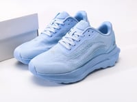 حذاء alo رانر