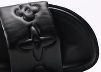 لويس فيتون سلايد