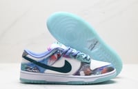 Nike x Futura Laboratories SB Dunk Low "Bleached A...