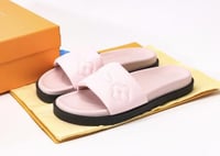 لويس فيتون سلايد