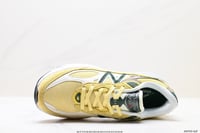 New Balance 990v6 Yellow/Green