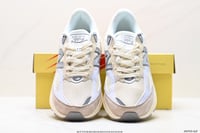 New Balance 990v6 Cream Beige