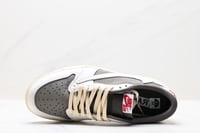 Air Jordan 1 Retro Low Travis Scott Reverse Mocha