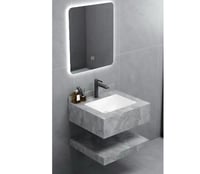 مغسلة رخام مودرن مع مرآة LED وتخزين فاخر