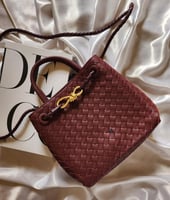 شنط بوتيقا هاي كوالتي يتوفر عدة الوان