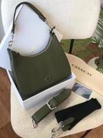 شنط كوتش كوالتي الحجم وسط مع الملحقات