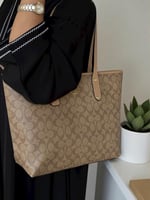 شنط كوتش ماستر الحجم موضح بالصور يتوفر عدة ألوان