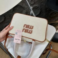 شنط ميو ميو كوالتي حجم وسط