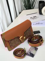 شنط كوتش كوالتي الحجم موضح بالصور