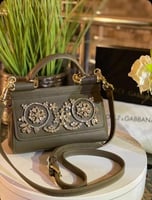 شنط دولتشي اند قابانا هاي كوالتي الموديل الجديد