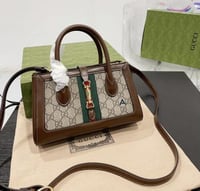 شنطة قوتشي هاي كوالتي حجم وسط