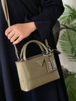 شنط جس لامع حجم صغير يتوفر عدة الوان