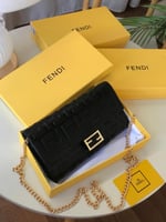 شنط فندي درجة اولى