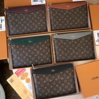 باوتش لويس فيتون مقاس ٢٨ سم