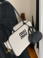 شنط ميو ميو الحجم موضح بالصور