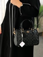 شنط كوتش كوالتي يتوفر عدة الوان الحجم موضح بالصور