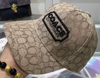 قبعة ماركة متعددة وموديلات متنوعه