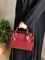 شنط كوتش الحجم موضح بالصور