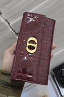 شنط ديور يتوفر عدة الوان