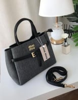 شنط ميو ميو درجة اولى