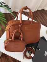 شنط ميو ميو كوالتي حجم وسط