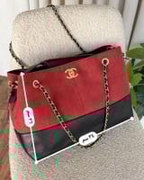 شانيل مخمل وجلد حجم كبير