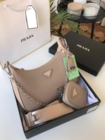 شنط برادا درجة اولى