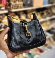 شنطة قوتشي هاي كوالتي حجم صغير مع كامل الملحقات ال...