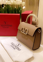 شنط فالنتينو كوالتي كريستال