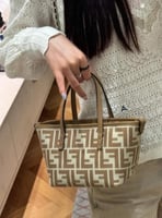 شنط فندي هاي كوالتي حجم وسط