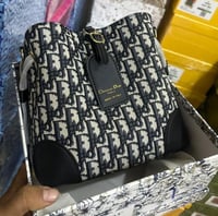 شنطة ديور هاي كوالتي يتوفر سير قصير وسير طويل