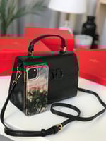 شنط فالنتينو درجة اولى مع الملحقات