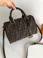 شنطة فندي درجة اولى حجم وسط