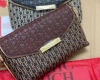 شنط CH حجم صغير