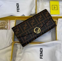 شنط فندي هاي كوالتي يتوفر عدة اشكال