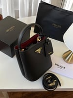 شنط برادا كوالتي الحجم الصغير