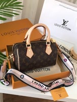 شنط لويس فيتون درجة اولى