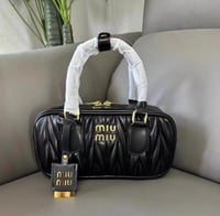 شنط ميو ميو كوالتي الحجم الوسط