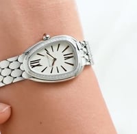 ساعات بلغاري يتوفر عدة الوان