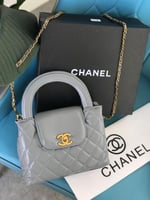 شنط شانيل كوالتي حجم وسط متوفر ٥ ألوان