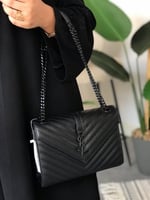 شنط سانلوران هاي كوالتي الحجم وسط يتوفر ٣ الوان