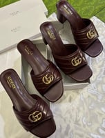 سلبر أو هيلز قوتشي درجة اولى مبطن يتوفر اكثر من لو...