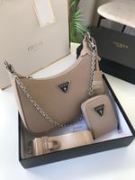 شنط برادا كوالتي الحجم موضح بالصور