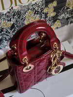 شنط ميني ديور هاي كوالتي يتوفر عدة الوان