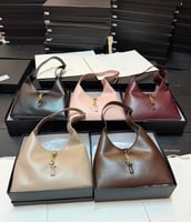 شنط سانلوران حجم وسط جلد ناعم يتوفر عدة الوان