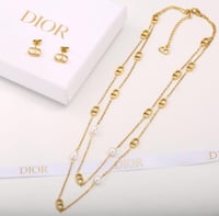 طقم اكسسوار ذهبي