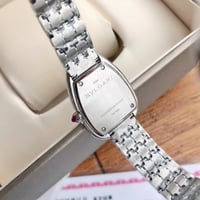 ساعات بلغاري يتوفر عدة الوان