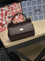 شنط دولتشي اند غابانا هاي كوالتي الحجم الصغير